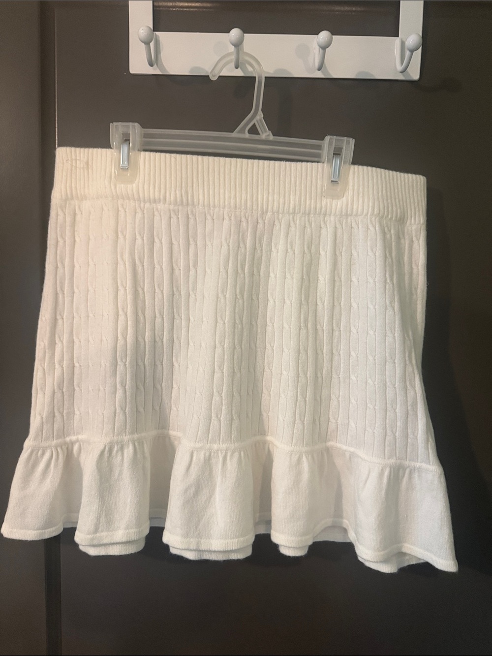 Y2K Candie's White Knit Ruffle-Hem Mini Skirt
